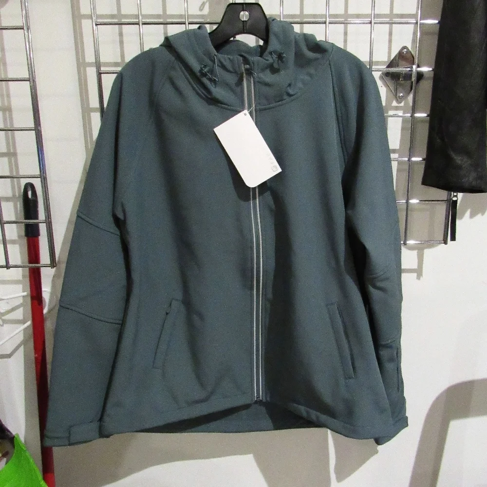 Fabletics Jacket - Picture 2 of 6